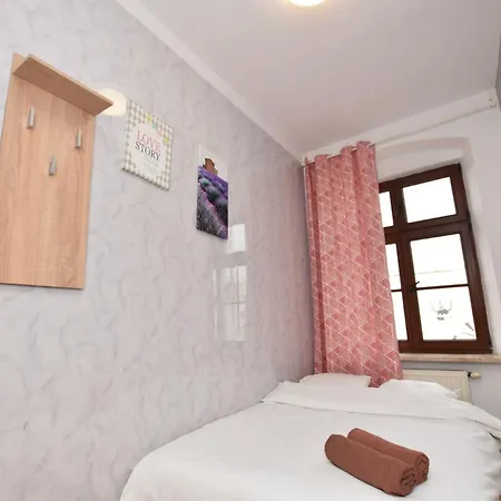 - Prywatne Hostel