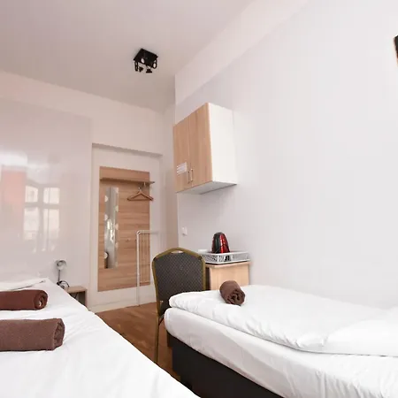 Hostel - Prywatne