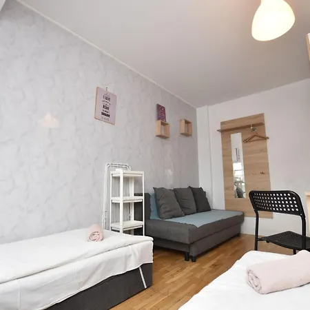 Hostel - Prywatne