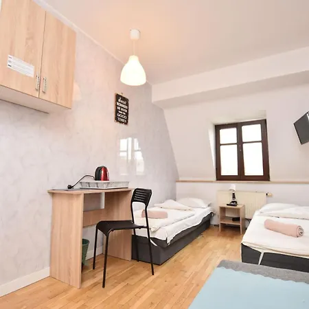 - Prywatne Hostel
