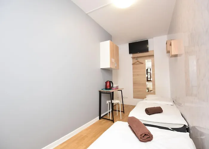 - Prywatne Hostel Wrocław