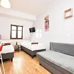 Hostel - Prywatne *